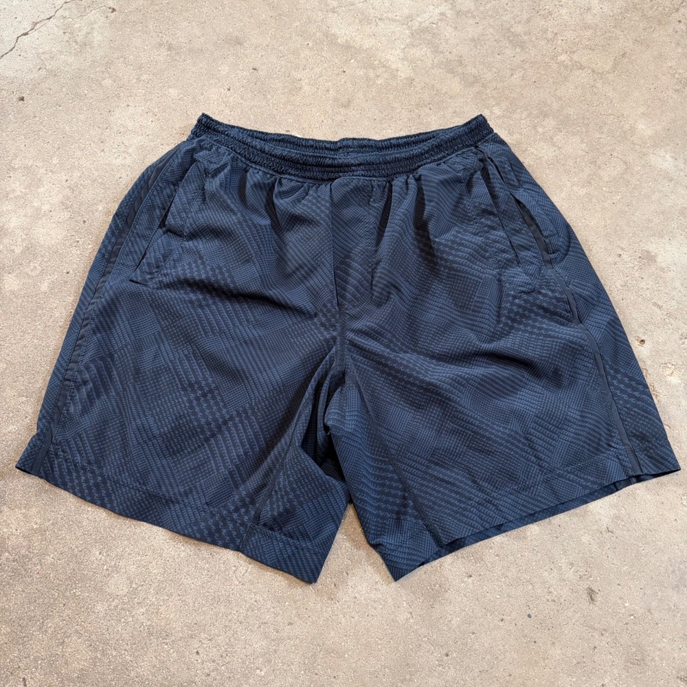 Lululemon Pacebreaker Shorts Mens L Navy Blue Glitch Pattern 7 Inch Inseam Liner